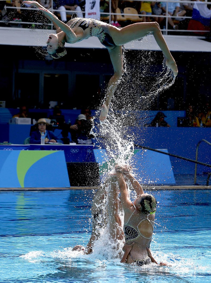 Αστρικές αθλήτριες στη συγχρονισμένη κολύμβηση άφησαν με ανοιχτό το στόμα τους θεατές [εικόνες] | iefimerida.gr 11