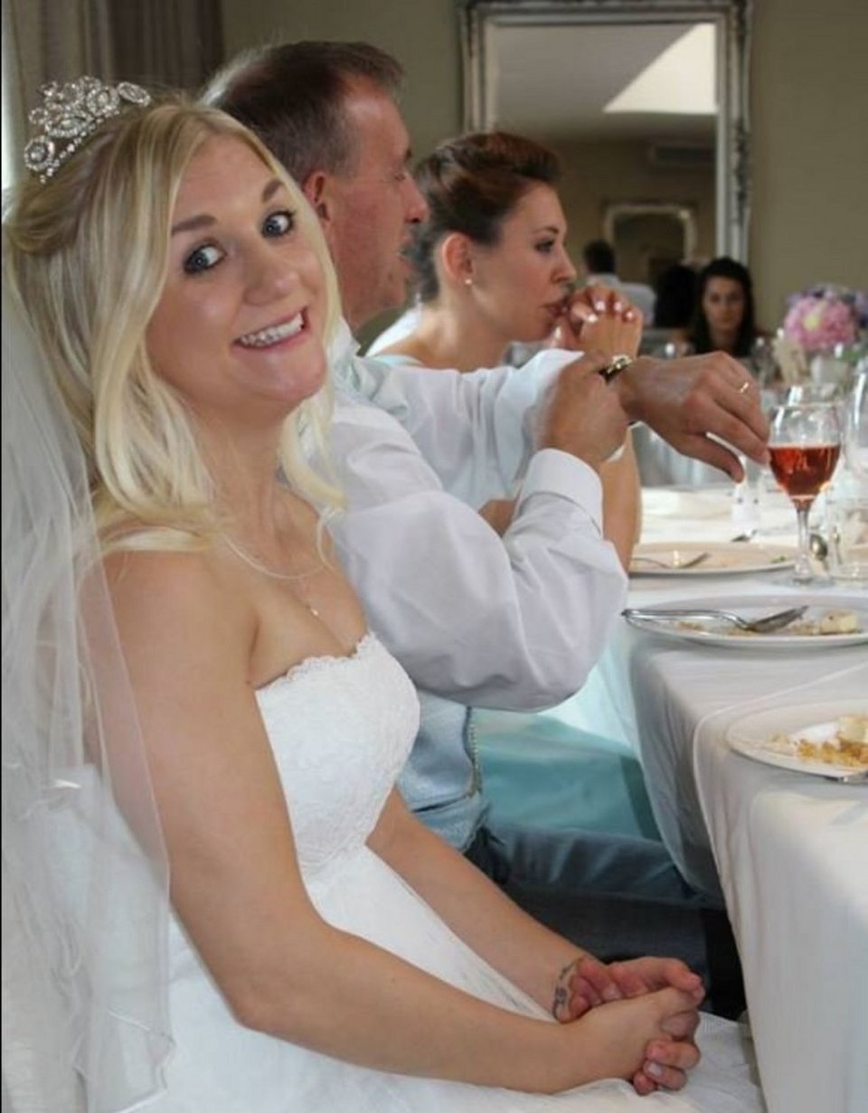 Την απάτησε και πουλά το νυφικό της στο e-Bay με περιγραφή... viral [εικόνες] | iefimerida.gr 0