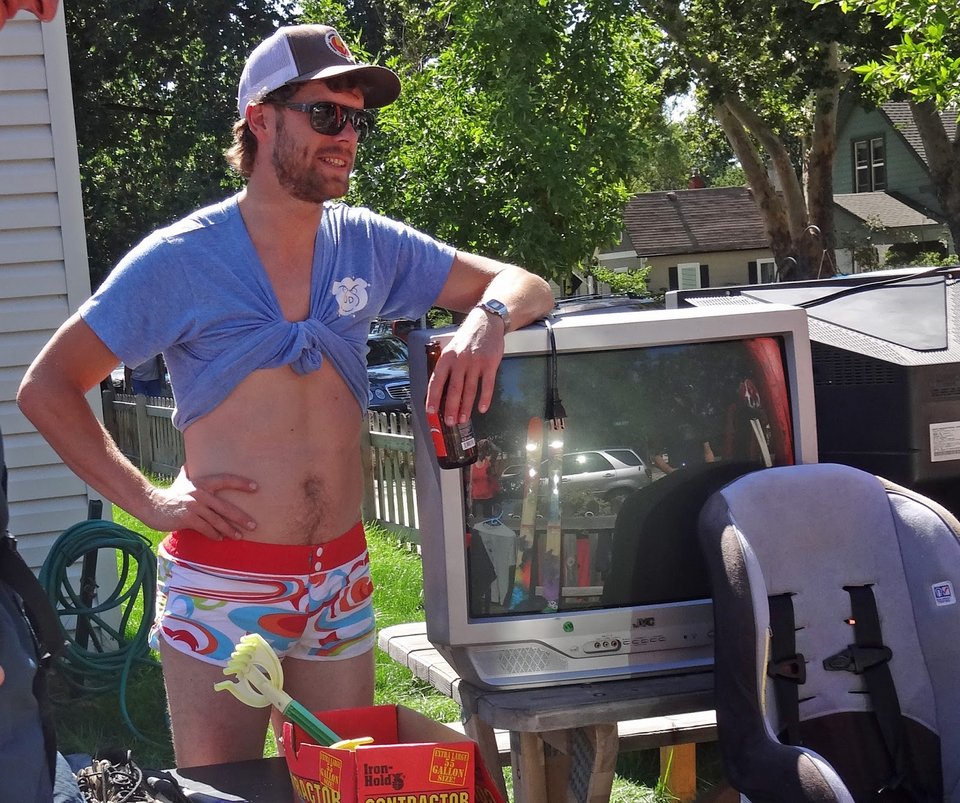 Ξεπουλάω ό,τι έχω στην αυλή μου -Γιατί αυτό γίνεται στις ΗΠΑ, όχι στην Ελλάδα [εικόνες] | iefimerida.gr 8