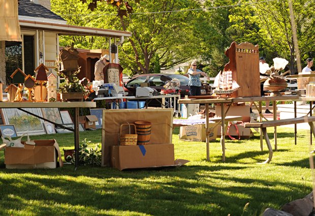 Ξεπουλάω ό,τι έχω στην αυλή μου -Γιατί αυτό γίνεται στις ΗΠΑ, όχι στην Ελλάδα [εικόνες] | iefimerida.gr 0