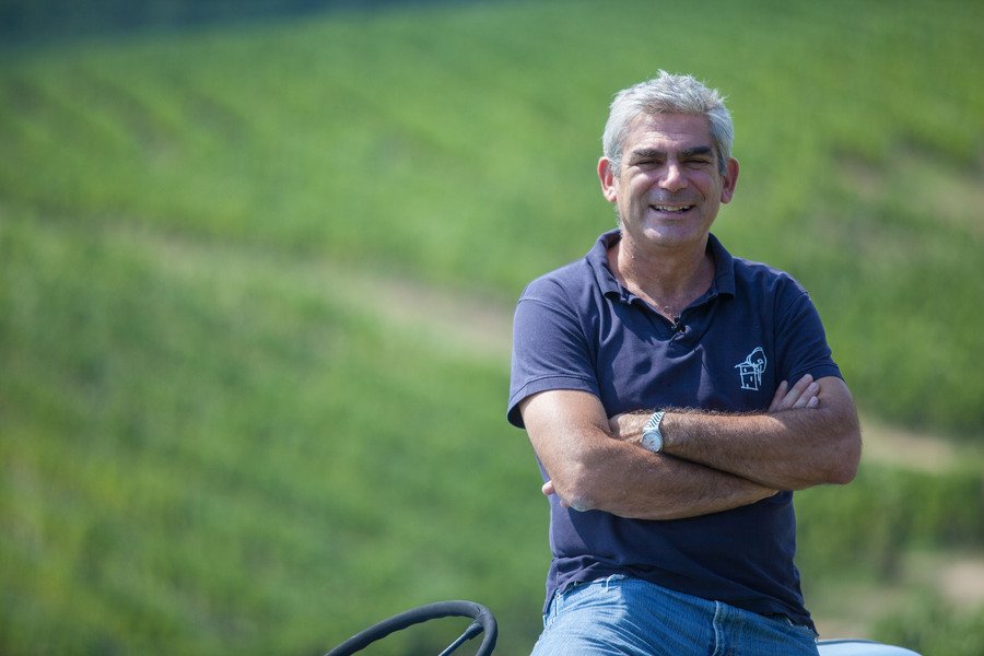 Ο γιος του Μπουτάρη μας ξεναγεί στο κτήμα του «Κυρ Γιάννη» στην Νάουσα [εικόνες] | iefimerida.gr 8