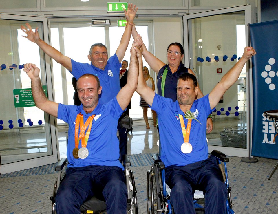Πάτησαν... Ελλάδα οι ήρωες της Παραολυμπιακής ομάδας – Επική εμφάνιση Μάμαλου [εικόνες] | iefimerida.gr 7