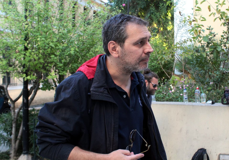 Συνελήφθη ο δημοσιογράφος Στέφανος Χίος μετά από μήνυση Σπίρτζη [εικόνες&βίντεο] | iefimerida.gr 1
