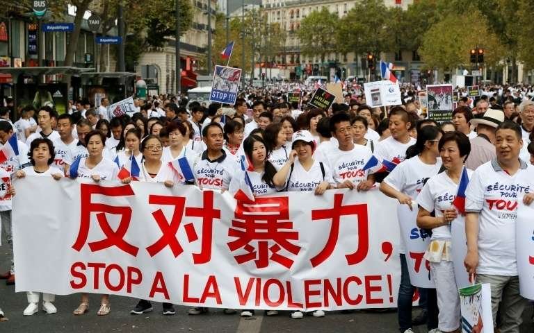 Για πρώτη φορά διαδήλωσαν Κινέζοι στο Παρίσι –«Σταματήστε τον ρατσισμό σε Ασιάτες»! [εικόνες] | iefimerida.gr 1