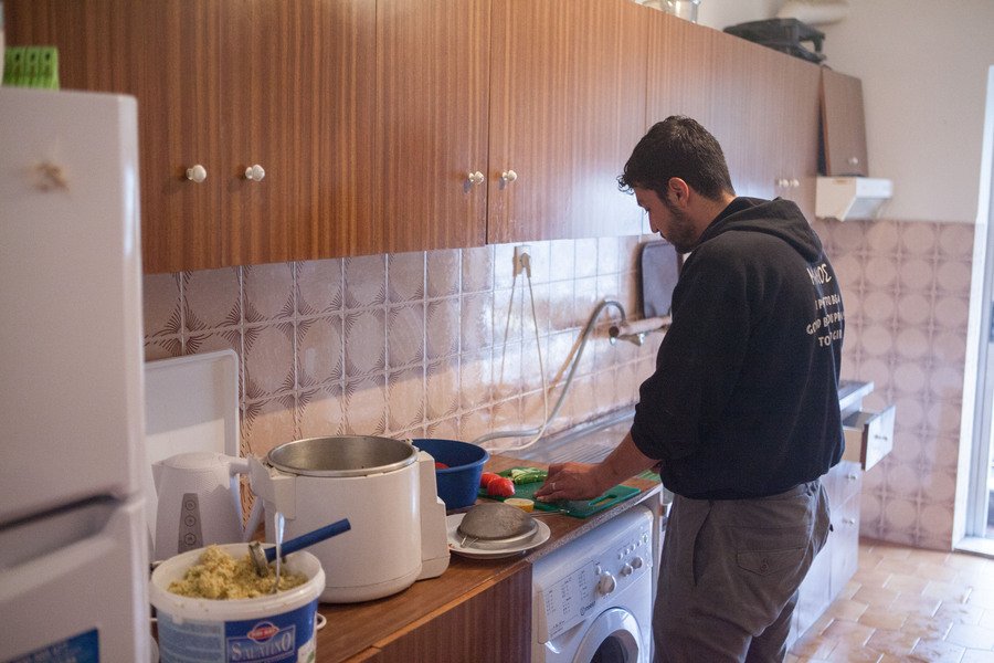 Μέσα σε ένα διαμέρισμα Σύρων προσφύγων στην Ελλάδα [εικόνες] | iefimerida.gr 1