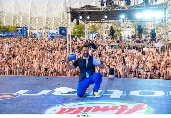 Η πιο θετική συναυλία της χρονιάς: Πάνω από 65.000 άτομα ενώθηκαν στους ρυθμούς της Amita Motion [εικόνες]  | iefimerida.gr 0