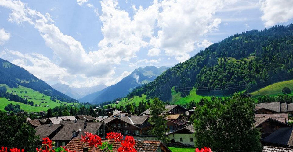Στο Γκστάαντ το φθινόπωρο -Χωρίς τους πλούσιους επώνυμους, το ελβετικό χωριό είναι ωραιότερο [εικόνες] | iefimerida.gr 6