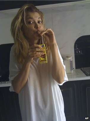 Στρας και δικτατορία –Οι απίστευτες κόρες του προέδρου του Ουζμπεκιστάν [εικόνες] | iefimerida.gr 4