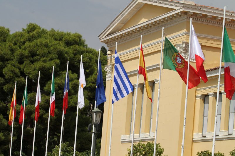 Παραλειπόμενα από τη Σύνοδο του Νότου -Αγκαλιές, φιλιά, η όμορφη τροχονόμος και η χελώνα [εικόνες] | iefimerida.gr 15