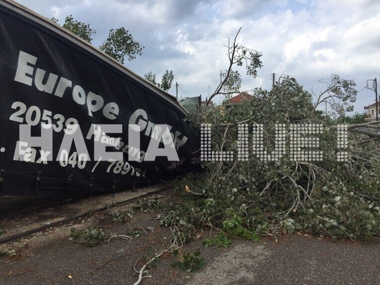  Ανεμοστρόβιλος στην Ηλεία -Επεσαν κολώνες της ΔΕΗ, ξεριζώθηκαν δέντρα [εικόνες & βίντεο] | iefimerida.gr 0