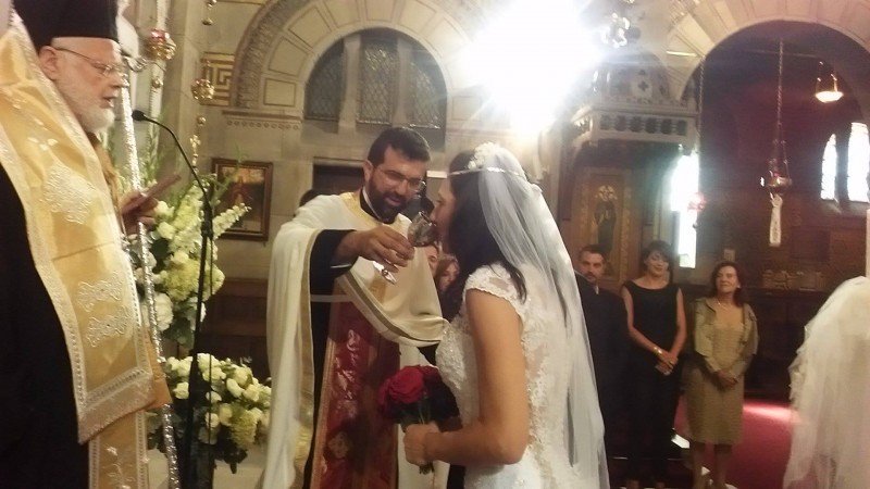 Παντρεύτηκε η ανιψιά του αδικοχαμένου πιλότου Ηλιάκη -Γάμος α λα κρητικά, δίπλα στον Σηκουάνα [εικόνες] | iefimerida.gr 4