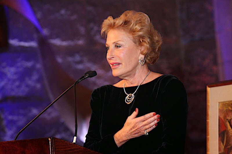 Βαρόνη Νίνα φον Μάλτζαν: Αυτή είναι η γυναίκα που βοήθησε τον Λυκουρέζο μετά την τραγωδία στην Αίγινα [εικόνες] | iefimerida.gr 1