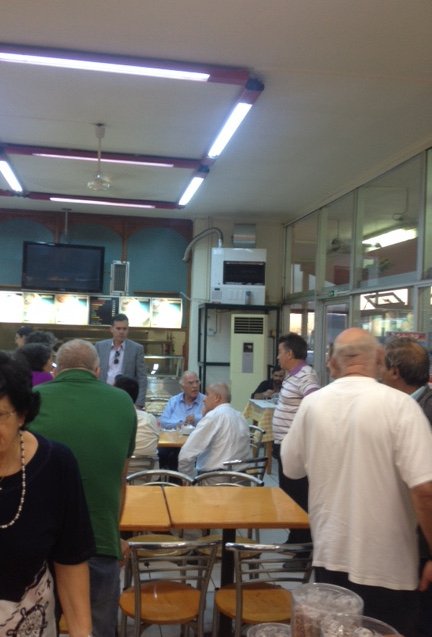 Τα «έψαλαν» στον Βασίλη Λεβέντη σε καφέ στην εθνική οδό [εικόνες] | iefimerida.gr 0