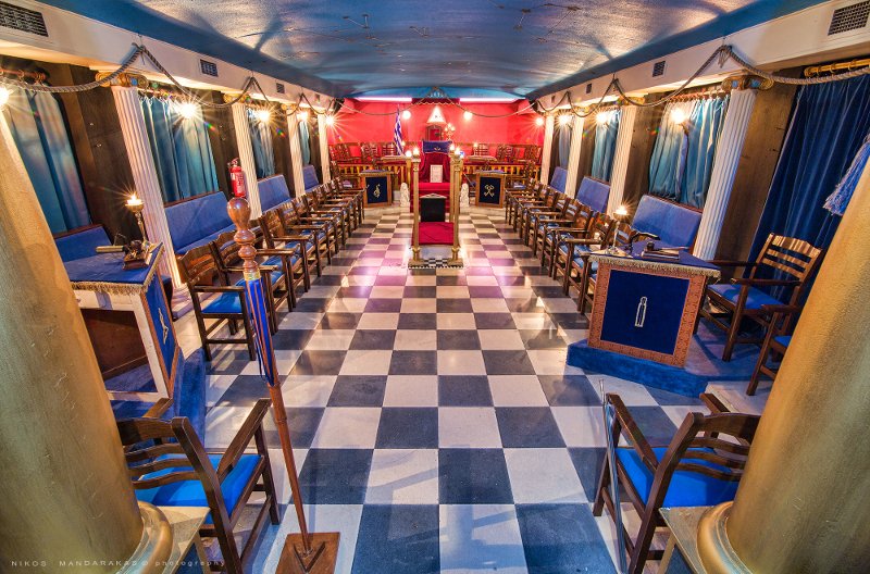 Για πρώτη φορά: Φωτογραφίες από το εσωτερικό της Μασονικής Στοάς Πειραιά [εικόνες] | iefimerida.gr 9