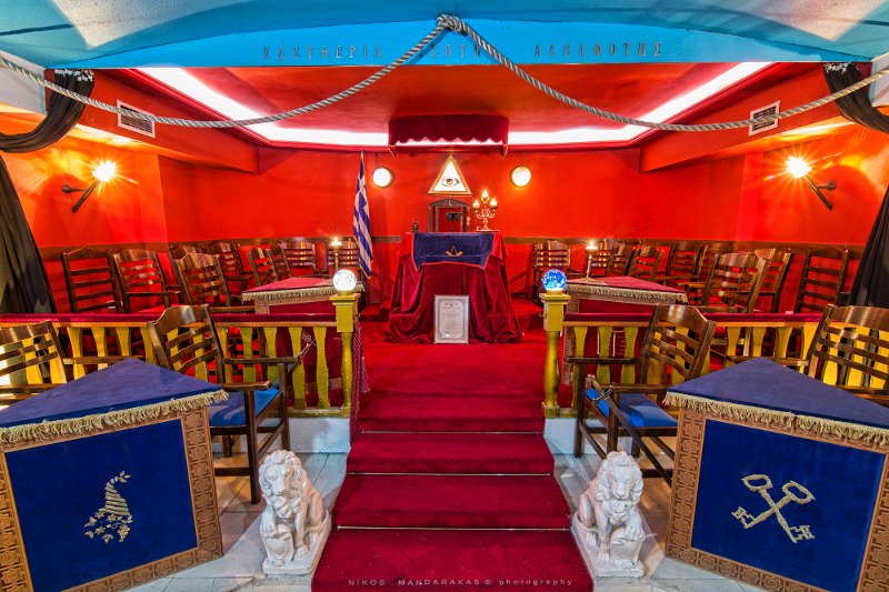 Για πρώτη φορά: Φωτογραφίες από το εσωτερικό της Μασονικής Στοάς Πειραιά [εικόνες] | iefimerida.gr 10