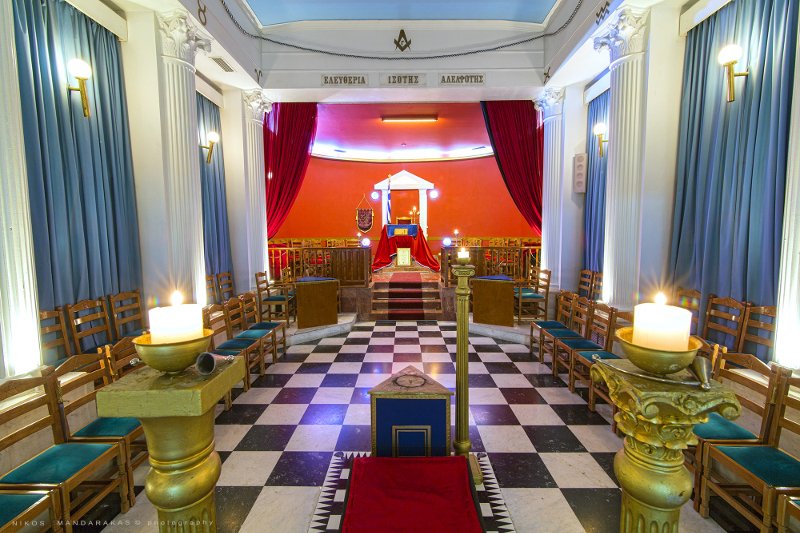 Για πρώτη φορά: Φωτογραφίες από το εσωτερικό της Μασονικής Στοάς Πειραιά [εικόνες] | iefimerida.gr 6