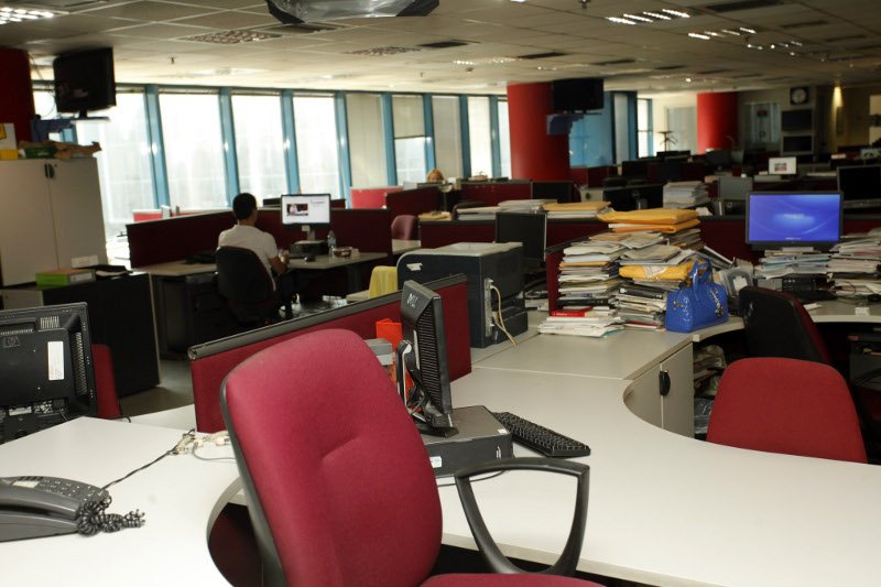 Το έρημο Mega -Αδεια γραφεία, χωρίς δημοσιογράφους [εικόνες] | iefimerida.gr 6