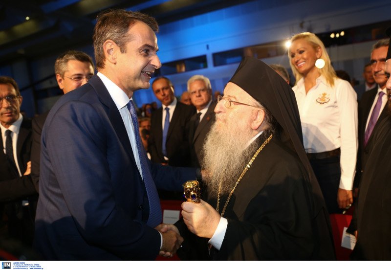 Οσα δεν έδειξαν οι κάμερες στην ομιλία Μητσοτάκη στη ΔΕΘ: Τα πηγαδάκια, οι χειραψίες, η Μαρέβα [εικόνες] | iefimerida.gr 16