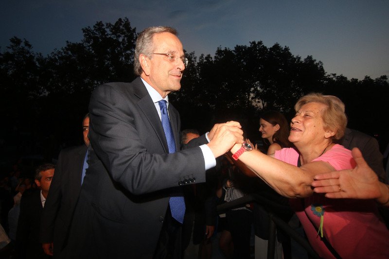 Οσα δεν έδειξαν οι κάμερες στην ομιλία Μητσοτάκη στη ΔΕΘ: Τα πηγαδάκια, οι χειραψίες, η Μαρέβα [εικόνες] | iefimerida.gr 12