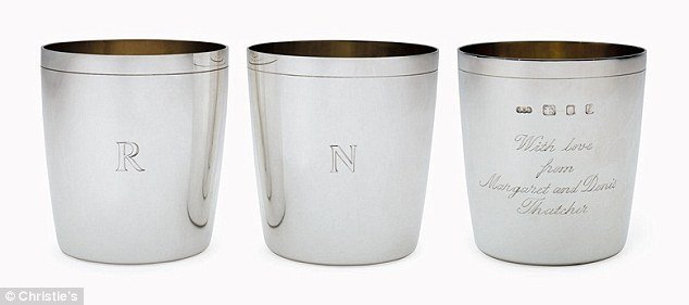 Προσωπικά αντικείμενα των Ρίγκαν σε δημοπρασία -Επιπλα, καουμπόικες μπότες, διαμάντια [εικόνες] | iefimerida.gr 1