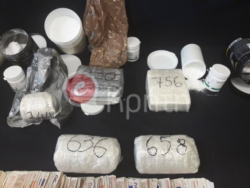 Απίστευτες αποκαλύψεις για τον μεγαλύτερο έμπορο κοκαΐνης στην Κρήτη – Οκτώ ώρες έσκαβαν να βρουν τα ναρκωτικά [εικόνες] | iefimerida.gr 3