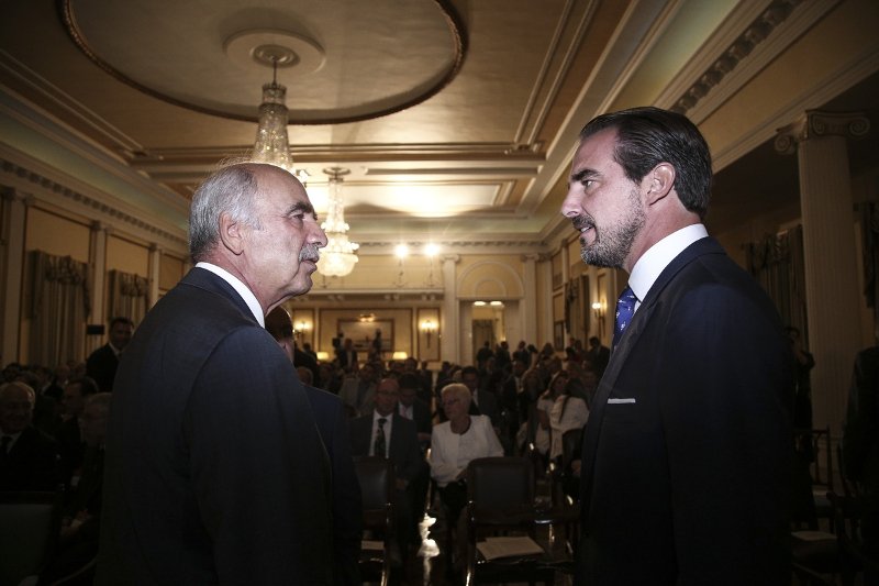 Στο Προεδρικό Μέγαρο για πρώτη φορά ο Νικόλαος Γλίξμπουργκ [εικόνες] | iefimerida.gr 3