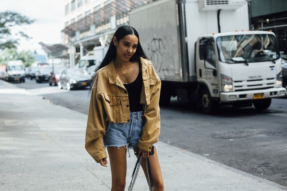 Tι φοράνε οι γυναίκες στο δρόμο της Νέας Υόρκης, το φθινόπωρο [εικόνες] | iefimerida.gr 0