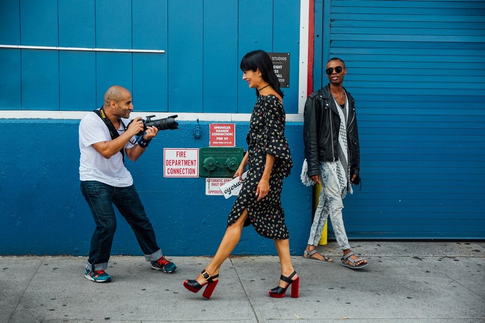 Tι φοράνε οι γυναίκες στο δρόμο της Νέας Υόρκης, το φθινόπωρο [εικόνες] | iefimerida.gr 15