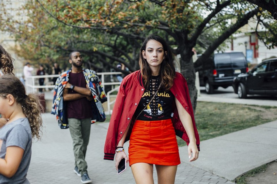 Tι φοράνε οι γυναίκες στο δρόμο της Νέας Υόρκης, το φθινόπωρο [εικόνες] | iefimerida.gr 2