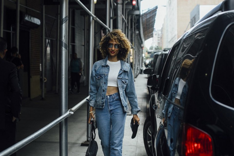 Tι φοράνε οι γυναίκες στο δρόμο της Νέας Υόρκης, το φθινόπωρο [εικόνες] | iefimerida.gr 6