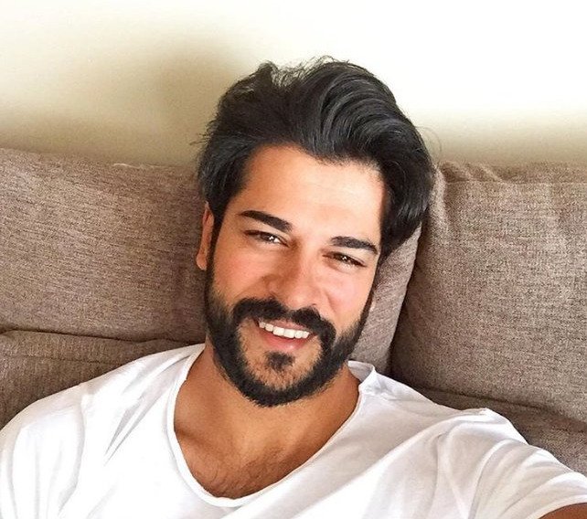 O κούκλος Τούρκος ηθοποιός που έχει τρελάνει τις Ελληνίδες [εικόνες] | iefimerida.gr 1