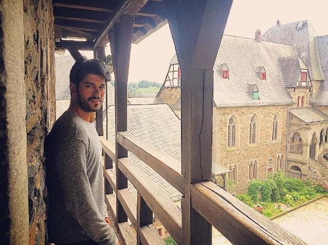 O κούκλος Τούρκος ηθοποιός που έχει τρελάνει τις Ελληνίδες [εικόνες] | iefimerida.gr 7