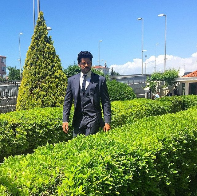 O κούκλος Τούρκος ηθοποιός που έχει τρελάνει τις Ελληνίδες [εικόνες] | iefimerida.gr 16