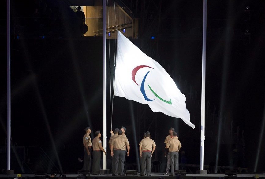 Παραολυμπιακοί Αγώνες: Επεσε η αυλαία στο Ρίο -Χορός, βεγγαλικά και ενός λεπτού σιγή για τον αδικοχαμένο ποδηλάτη [εικόνες & βίντεο] | iefimerida.gr 1
