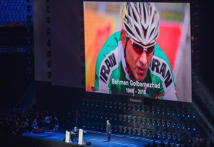 Παραολυμπιακοί Αγώνες: Επεσε η αυλαία στο Ρίο -Χορός, βεγγαλικά και ενός λεπτού σιγή για τον αδικοχαμένο ποδηλάτη [εικόνες & βίντεο] | iefimerida.gr 2