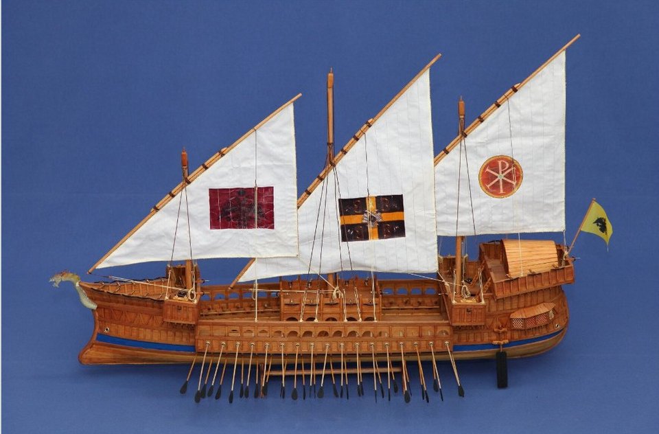 Η ελληνική ναυσιπλοΐα στο Μουσείο Ηρακλειδών: Μέσα από χειροποίητα ξύλινα ομοιώματα [εικόνες] | iefimerida.gr 4