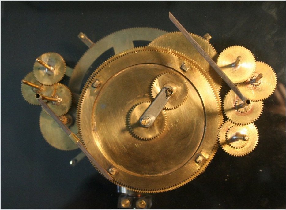 Η ελληνική ναυσιπλοΐα στο Μουσείο Ηρακλειδών: Μέσα από χειροποίητα ξύλινα ομοιώματα [εικόνες] | iefimerida.gr 1