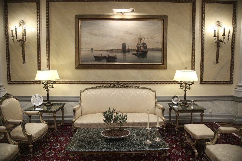 Στο Προεδρικό Μέγαρο για πρώτη φορά ο Νικόλαος Γλίξμπουργκ [εικόνες] | iefimerida.gr 4