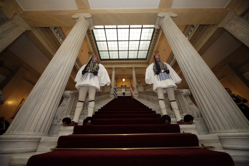 Στο Προεδρικό Μέγαρο για πρώτη φορά ο Νικόλαος Γλίξμπουργκ [εικόνες] | iefimerida.gr 11