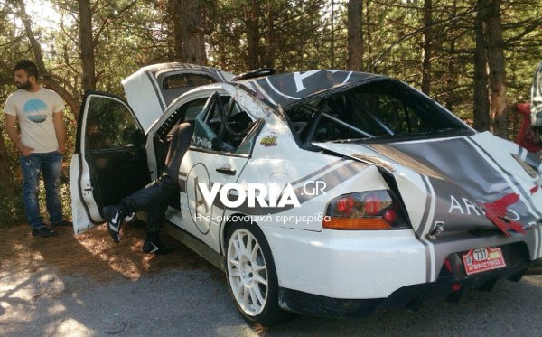 Νεκρός θεατής στο 49ο Ράλι ΔΕΘ -Παρασύρθηκε από αγωνιστικό αυτοκίνητο [εικόνες] | iefimerida.gr 0