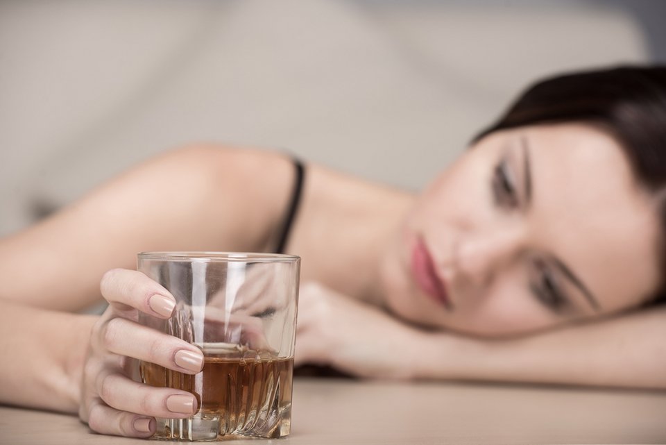 Μετά την Anorexia έρχεται η Drunkorexia: Η νέα διαταραχή που μαστίζει τους νέους [εικόνες] | iefimerida.gr 0