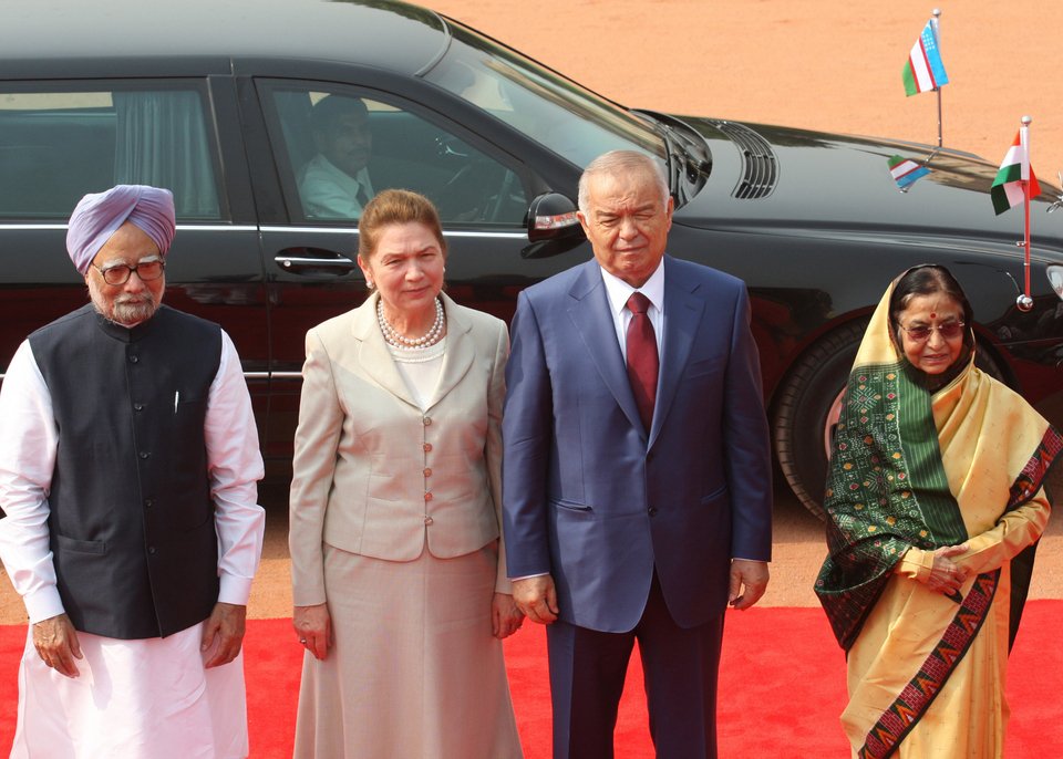 Στρας και δικτατορία –Οι απίστευτες κόρες του προέδρου του Ουζμπεκιστάν [εικόνες] | iefimerida.gr 0