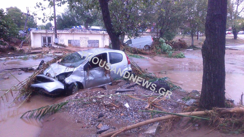 Δήμαρχος Θερμαϊκού: Βιβλική η καταστροφή -500 κλήσεις για απάντληση υδάτων στη Θεσσαλονίκη [εικόνες] | iefimerida.gr 3