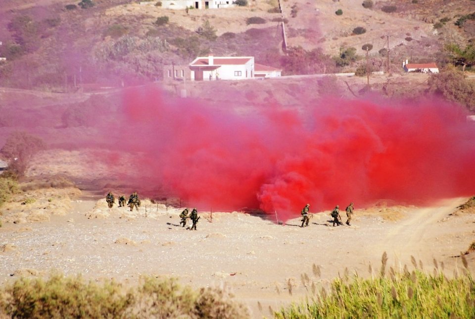 Ο Ελληνικός Στρατός κάνει απόβαση στη Χίο -Κομάντο, τανκς και ελικόπτερα στο νησί [εικόνες] | iefimerida.gr 6