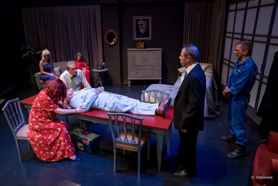 Ο Γιώργος Αρμένης επιστρέφει στην κωμωδία -3 ευρώ το εισιτήριο στην προπώληση [εικόνες] | iefimerida.gr 3