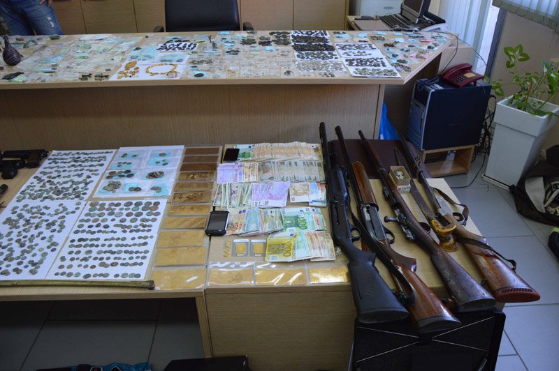 Κύκλωμα αρχαιοκαπηλίας: Η ΕΛ.ΑΣ. έδωσε στη δημοσιότητα τη λίστα με ευρήματα [εικόνες & βίντεο] | iefimerida.gr 9