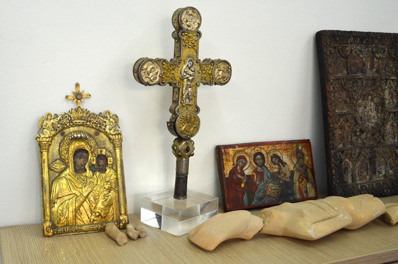 Κύκλωμα αρχαιοκαπηλίας: Η ΕΛ.ΑΣ. έδωσε στη δημοσιότητα τη λίστα με ευρήματα [εικόνες & βίντεο] | iefimerida.gr 4