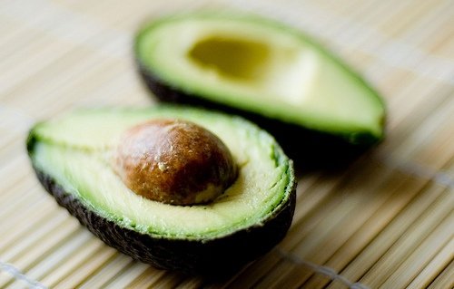 Τι βάζει η Adriana Lima στα μαλλιά της για να είναι λαμπερά [εικόνες] | iefimerida.gr 4