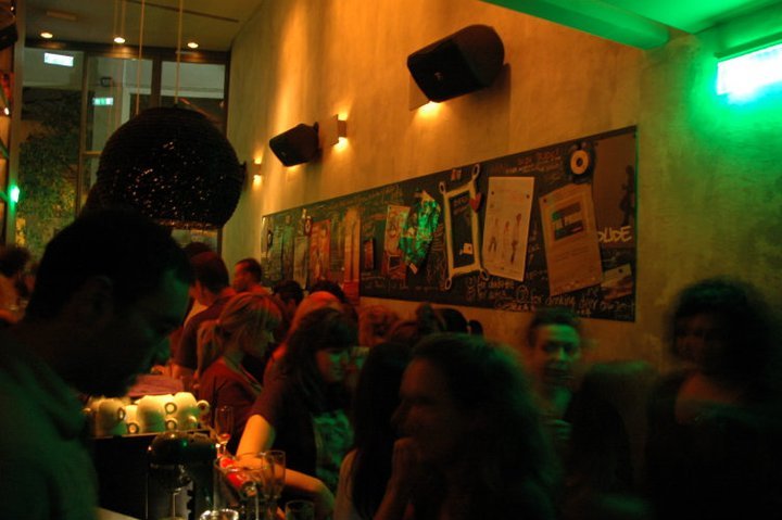 Τα 5 τοπ μπαράκια της Αθήνας για φλερτ [εικόνες] | iefimerida.gr 4