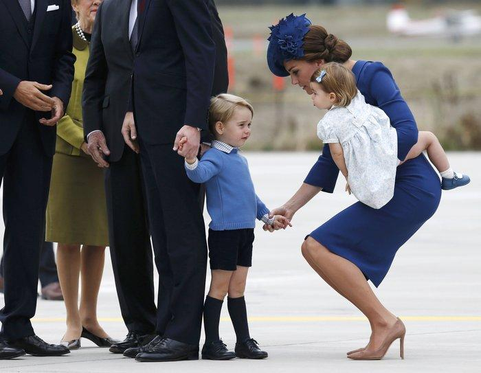Γιατί η Μίντλετον φοράει στον πρίγκιπα Τζορτζ μόνο σορτς (και το χειμώνα) [εικόνες] | iefimerida.gr 9
